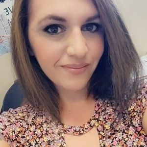 Meet your Posher, Bonita